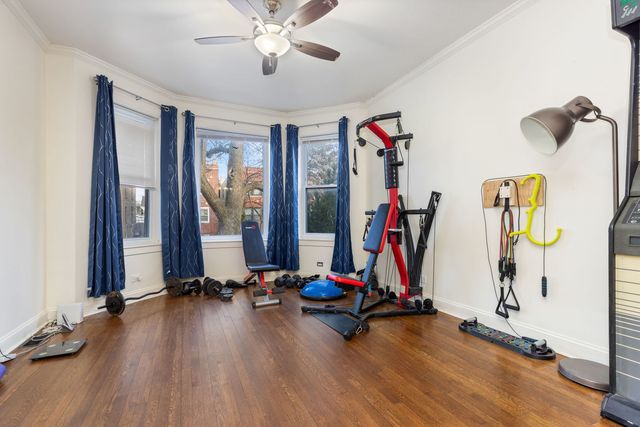 3123 W Eastwood Avenue, Chicago, IL 60625