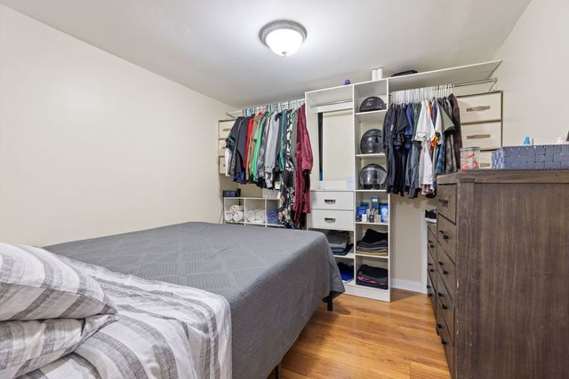 3123 W Eastwood Avenue, Chicago, IL 60625