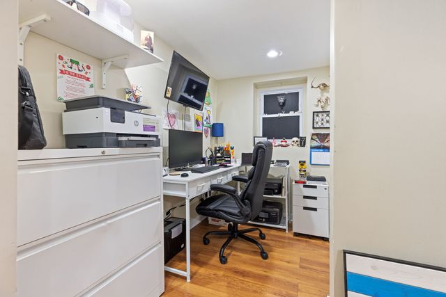 3123 W Eastwood Avenue, Chicago, IL 60625