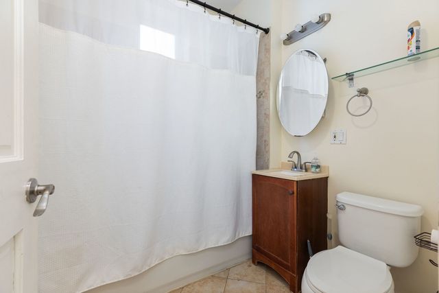 3123 W Eastwood Avenue, Chicago, IL 60625