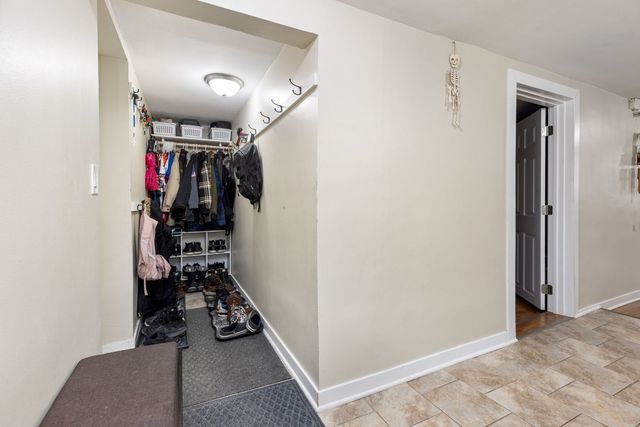 3123 W Eastwood Avenue, Chicago, IL 60625