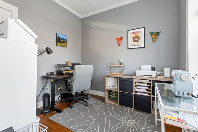 3123 W Eastwood Avenue, Chicago, IL 60625