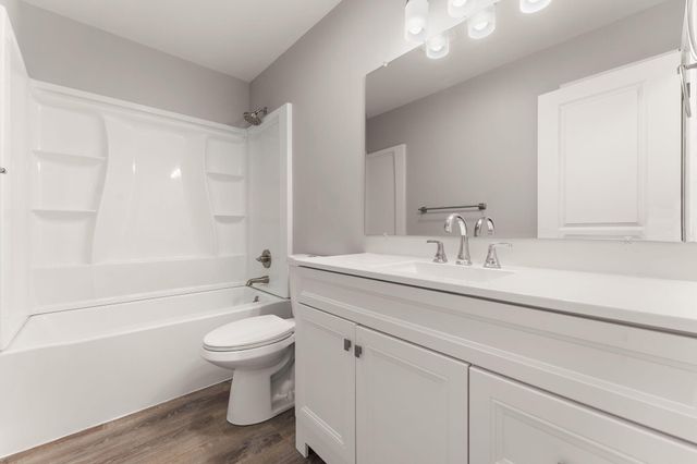 191 Mallard Pointe Drive, Valparaiso, IN 46385