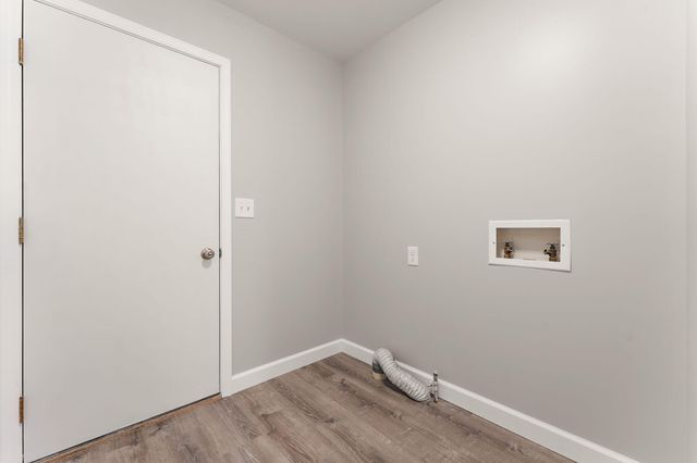 191 Mallard Pointe Drive, Valparaiso, IN 46385