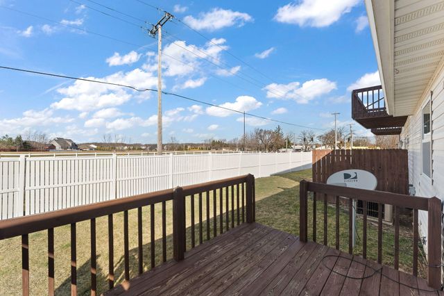 191 Mallard Pointe Drive, Valparaiso, IN 46385