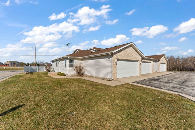 191 Mallard Pointe Drive, Valparaiso, IN 46385