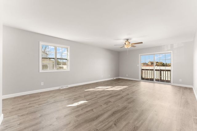 191 Mallard Pointe Drive, Valparaiso, IN 46385