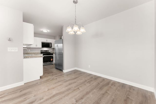 191 Mallard Pointe Drive, Valparaiso, IN 46385