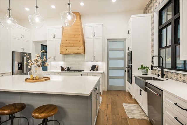 11 Peace Pipe, Wimberley, TX 78676
