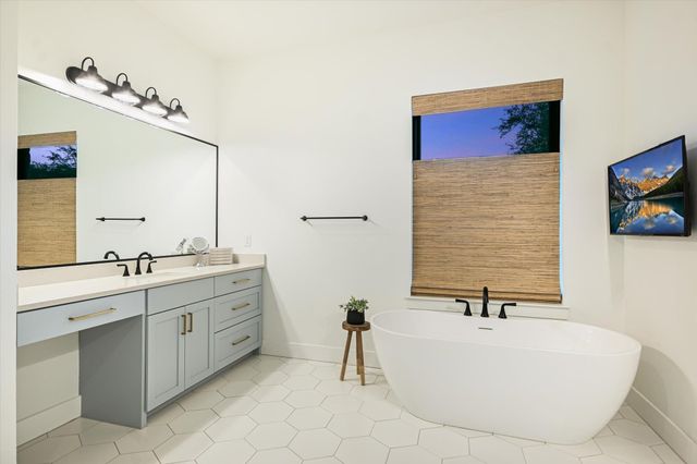 11 Peace Pipe, Wimberley, TX 78676