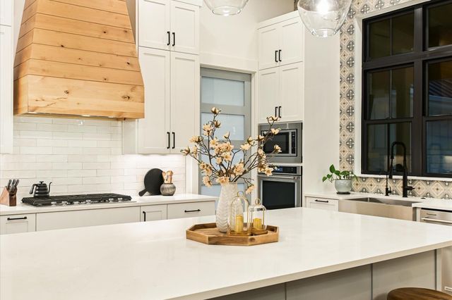 11 Peace Pipe, Wimberley, TX 78676