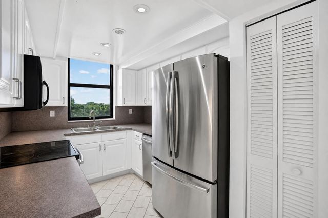 6463 La Costa Drive 402, Boca Raton, FL 33433