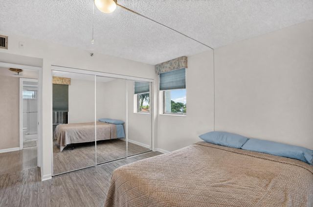 6463 La Costa Drive 402, Boca Raton, FL 33433