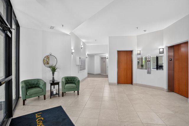 6463 La Costa Drive 402, Boca Raton, FL 33433