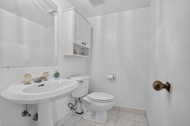 6463 La Costa Drive 402, Boca Raton, FL 33433