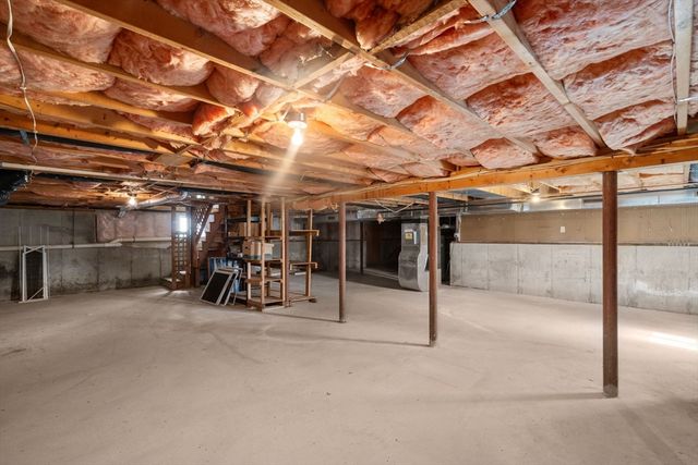 221 Crystal Water Drive 221, East Bridgewater, MA 02333