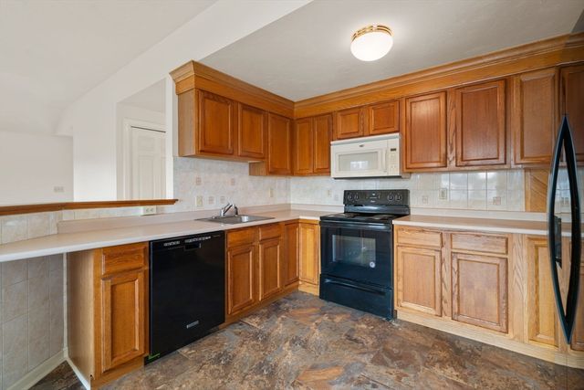 221 Crystal Water Drive 221, East Bridgewater, MA 02333