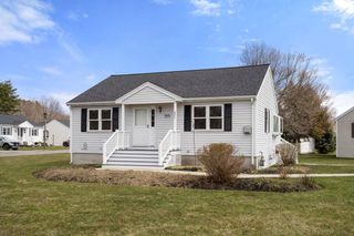 221 Crystal Water Drive 221, East Bridgewater, MA 02333