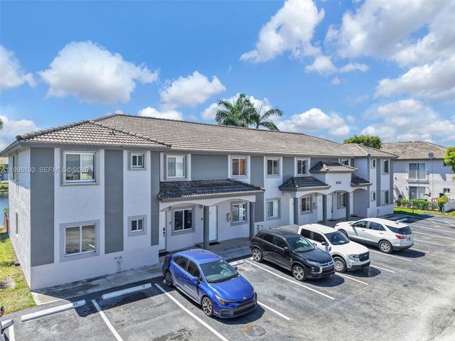 5755 NW 109th Ave 21, Doral, FL 33178