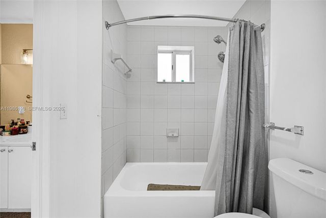 5755 NW 109th Ave 21, Doral, FL 33178