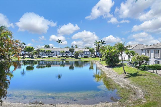 5755 NW 109th Ave 21, Doral, FL 33178