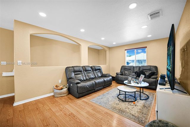 5755 NW 109th Ave 21, Doral, FL 33178