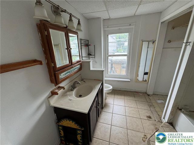 226 Adrain Street, Emmaus Boro, PA 18049