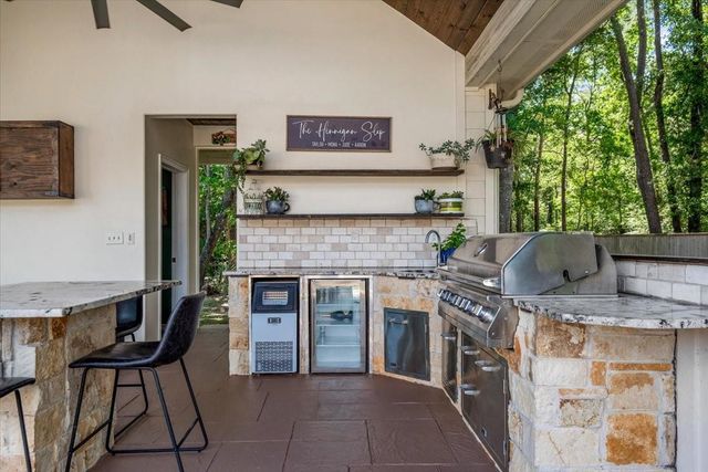 28503 Redwood Cliff Lane, Houston, TX 77336