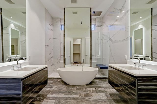 815 W 24th Street A, Houston, TX 77008