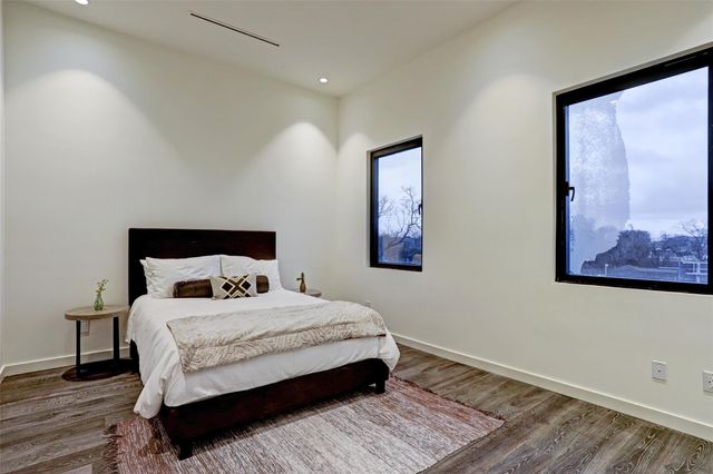 815 W 24th Street A, Houston, TX 77008