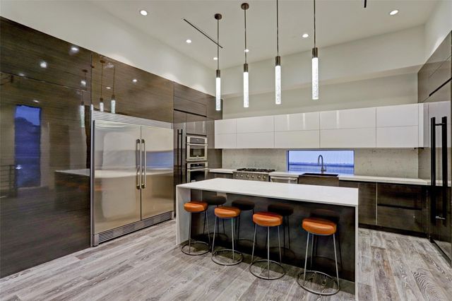 815 W 24th Street A, Houston, TX 77008