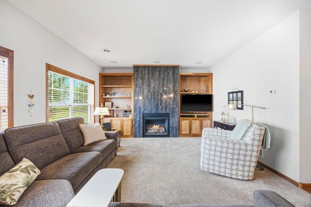 5120 Parker Circle, Robbinsdale, MN 55422