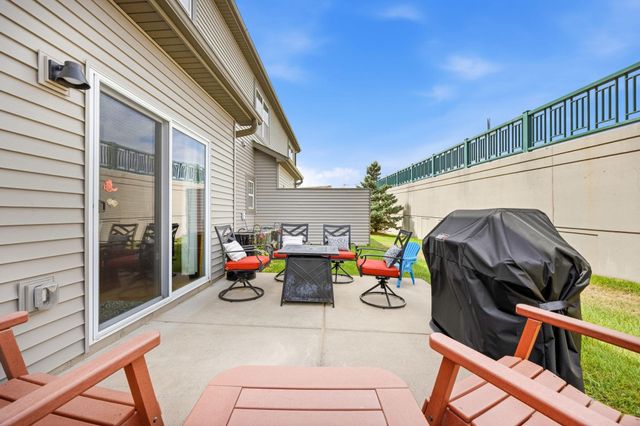 5120 Parker Circle, Robbinsdale, MN 55422
