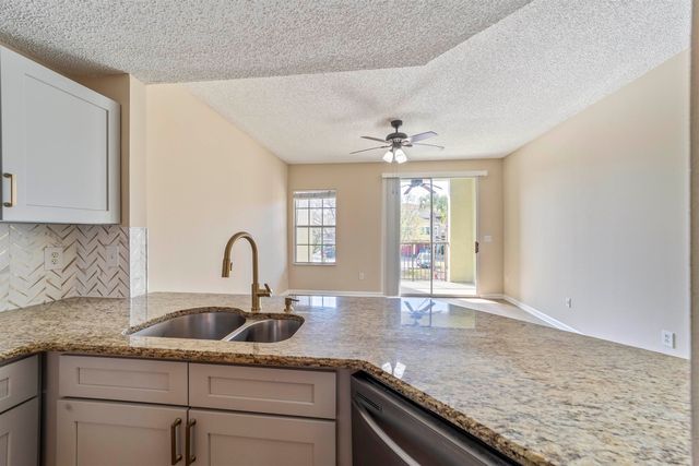 4000 Grande Vista Blvd 15-130, St Augustine, FL 32084