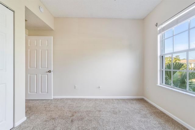 4000 Grande Vista Blvd 15-130, St Augustine, FL 32084