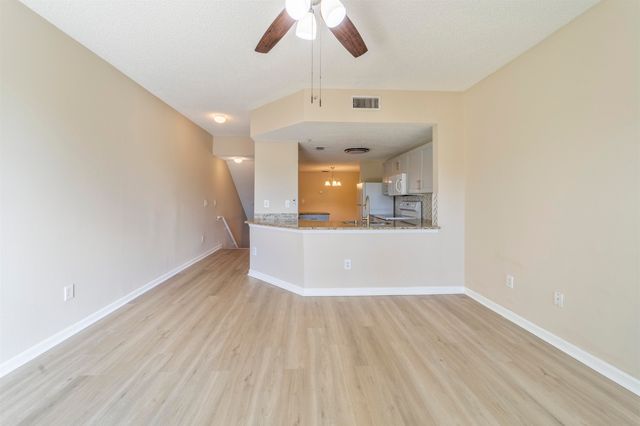 4000 Grande Vista Blvd 15-130, St Augustine, FL 32084