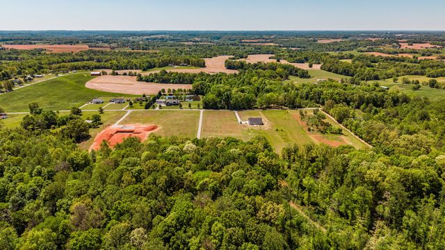 237 Lear Rd, Portland, TN 37148