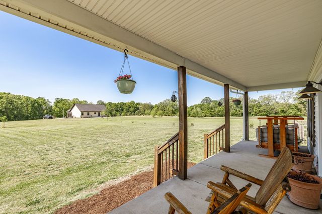 237 Lear Rd, Portland, TN 37148