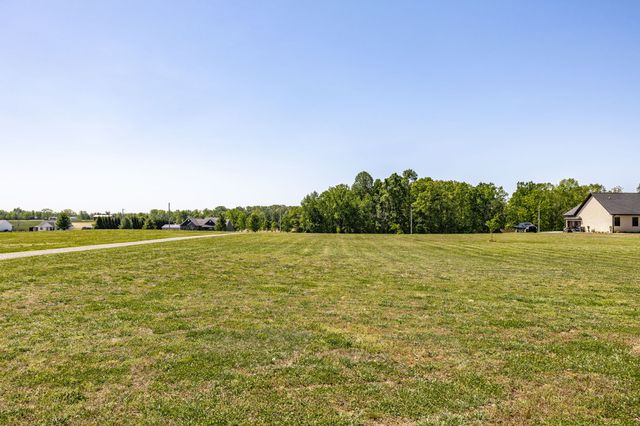 237 Lear Rd, Portland, TN 37148