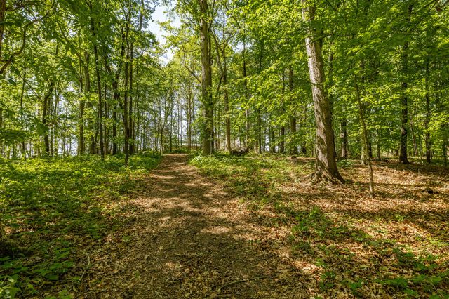 237 Lear Rd, Portland, TN 37148