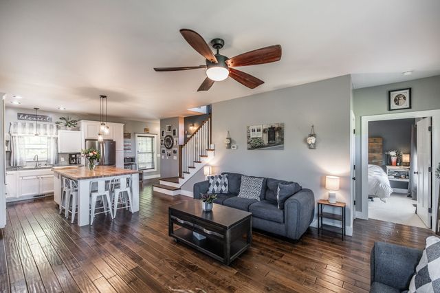 237 Lear Rd, Portland, TN 37148
