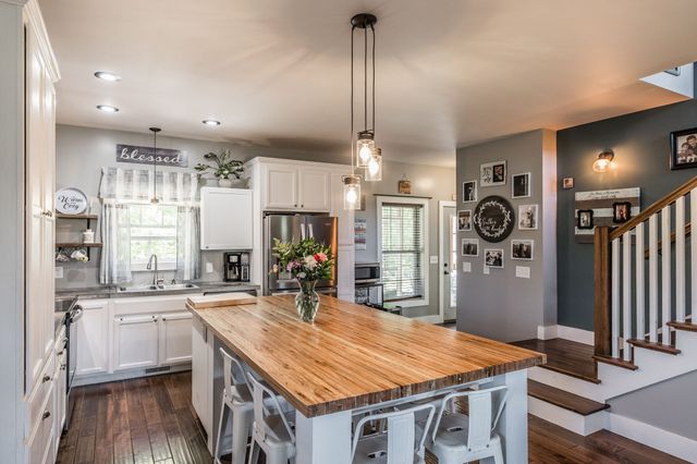 237 Lear Rd, Portland, TN 37148