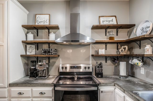 237 Lear Rd, Portland, TN 37148