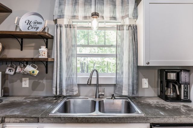237 Lear Rd, Portland, TN 37148