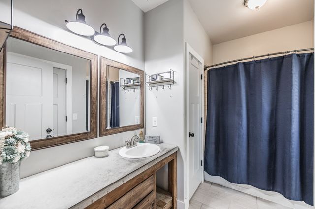 237 Lear Rd, Portland, TN 37148