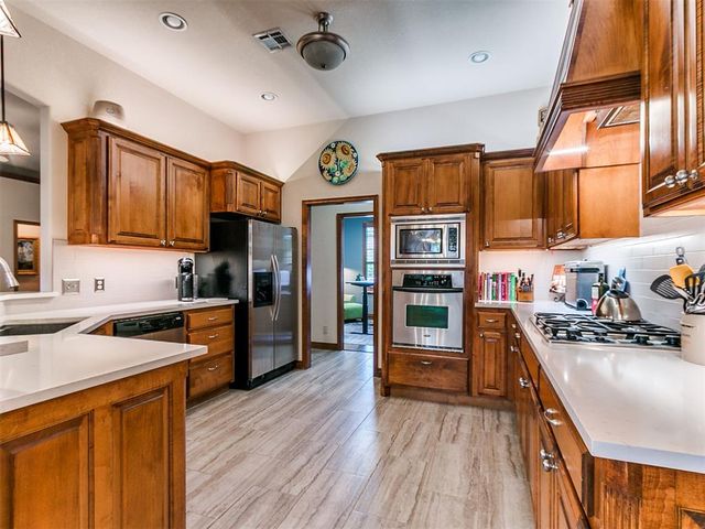 2116 Bates Way, Norman, OK 73071