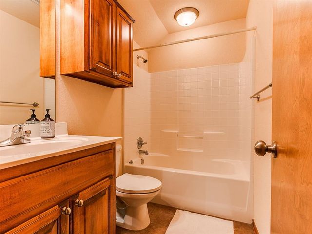 2116 Bates Way, Norman, OK 73071