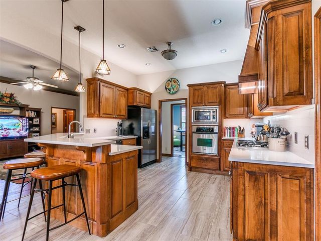 2116 Bates Way, Norman, OK 73071