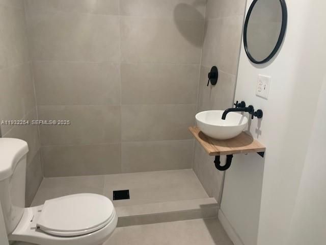 10 NE 59th St, Miami, FL 33137