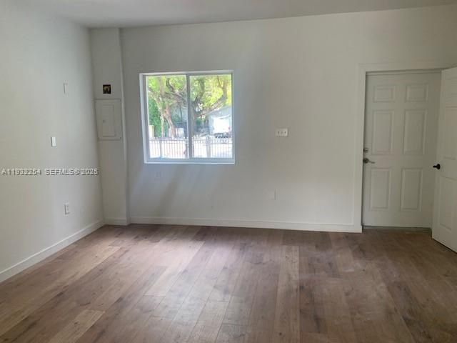 10 NE 59th St, Miami, FL 33137